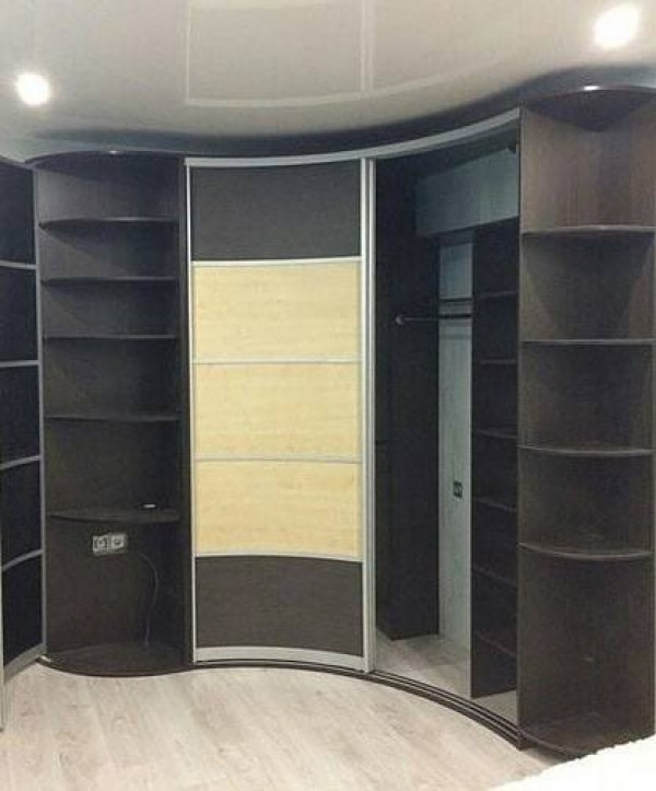 Радиусный шкаф-купе №21