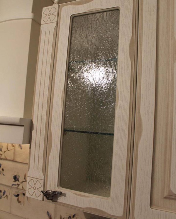 Кухня из крашеного МДФ №73