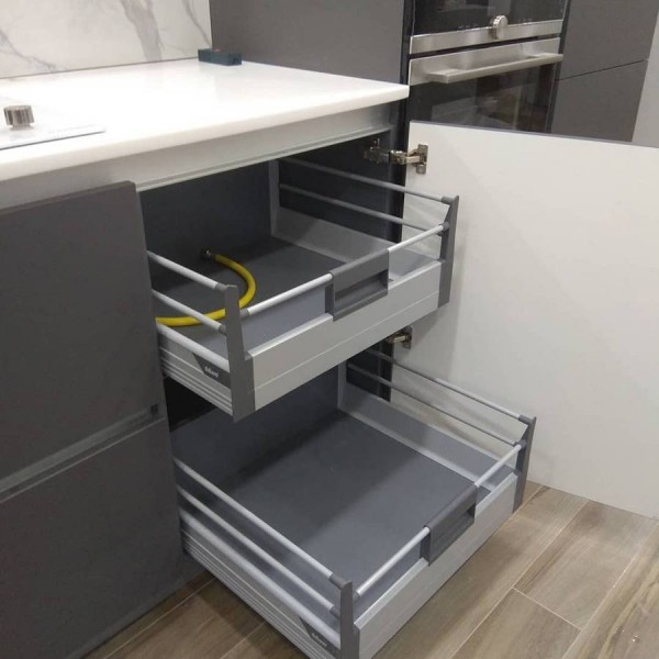 Кухня без ручек №01