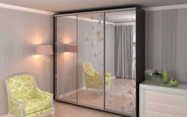 Шкаф-купе с пескоструем № 98