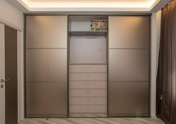 Шкаф-купе в спальню № 168